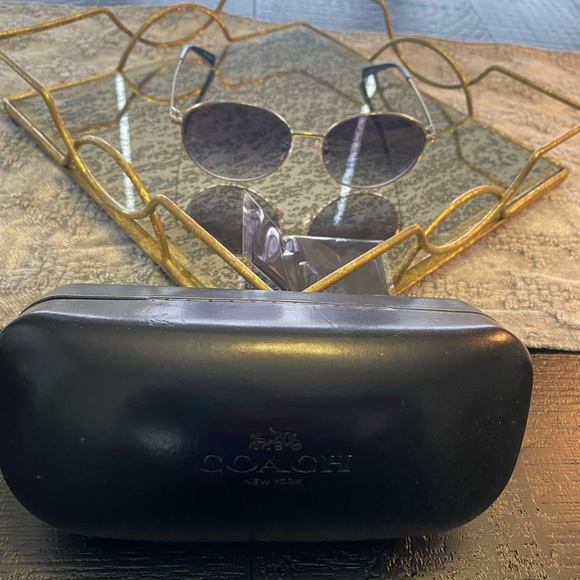 New Coach Black Sunglasses - Picture 2 of 9